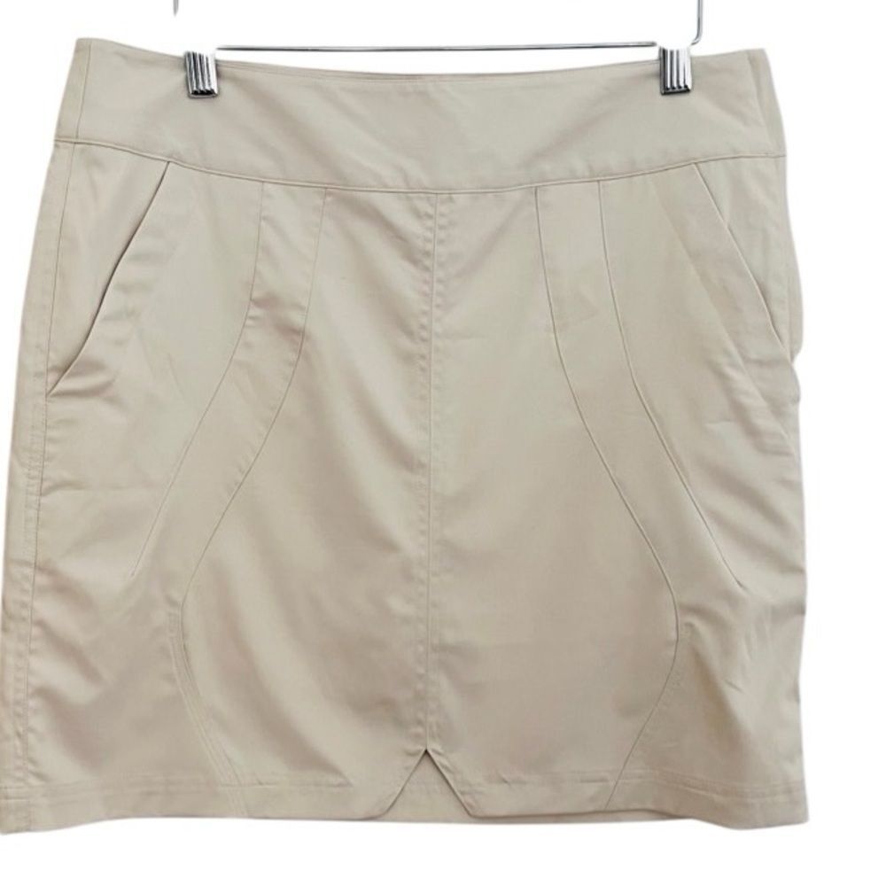 New with tags LIJA Skort, color Putty size 8.